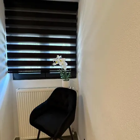 George - Matas House شقة